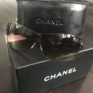 AUTHENTIC Chanel sunglasses